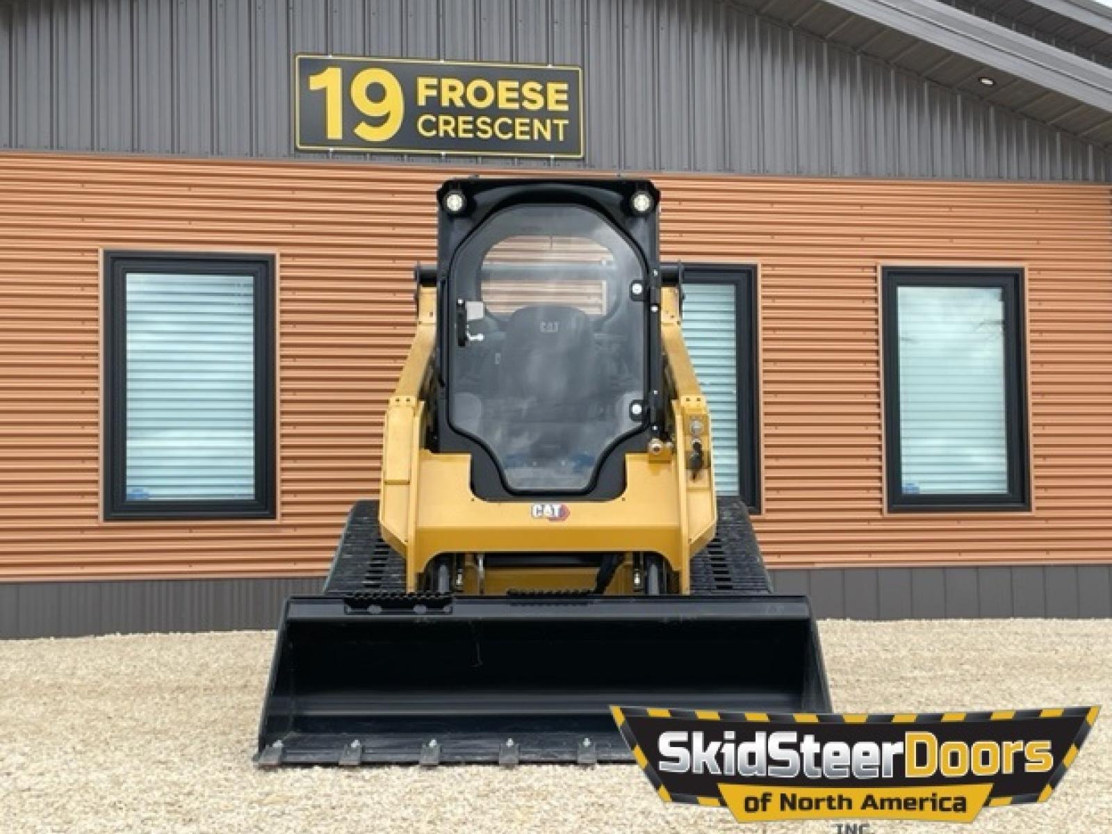 Caterpillar D Series Skid Steer Door