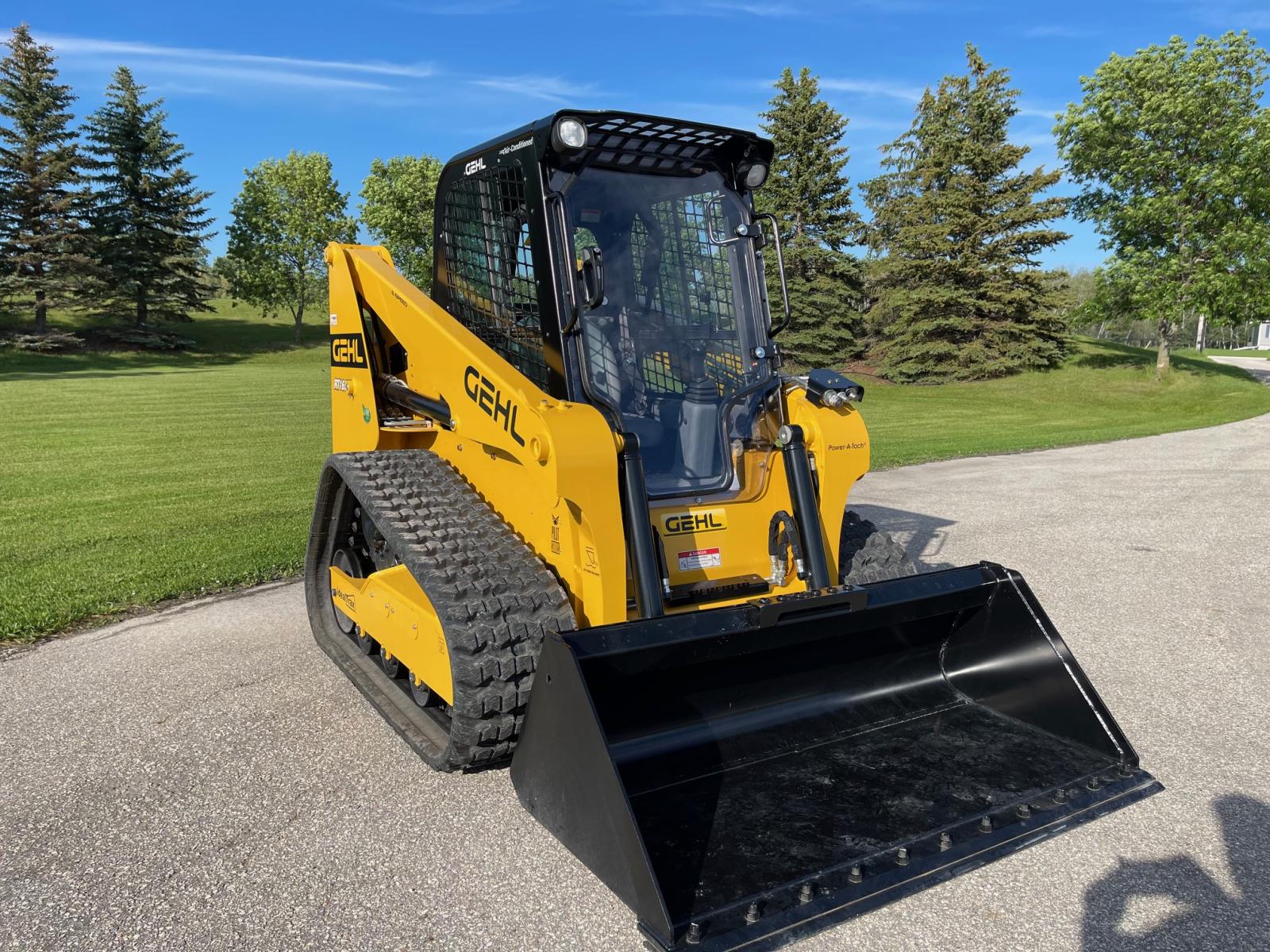 GEHL R / RT Skid Steer Door